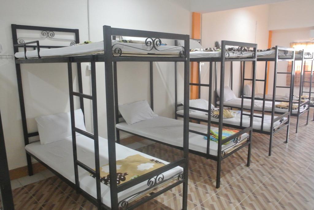 Orange Backpacker Hostel Vientiane Rum bild