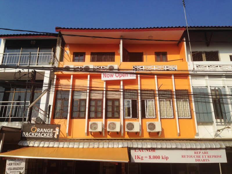 Orange Backpacker Hostel Vientiane Exteriör bild
