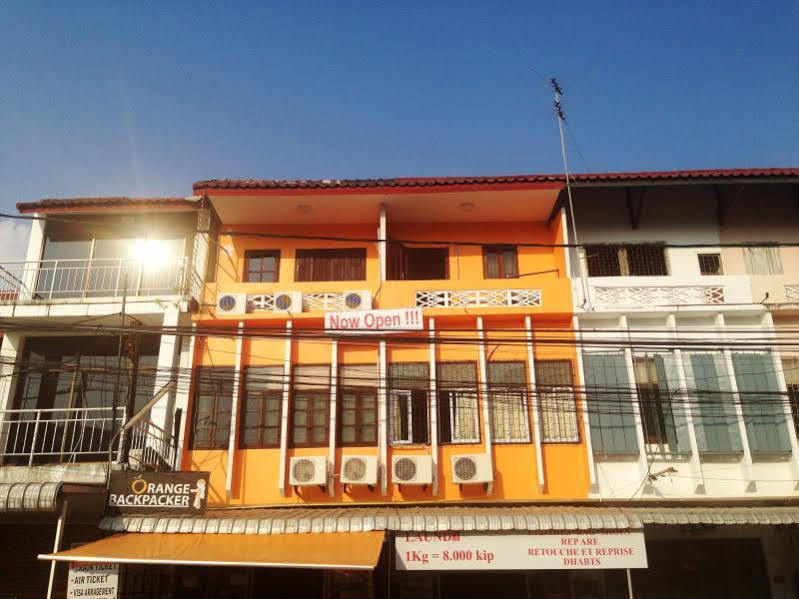 Orange Backpacker Hostel Vientiane Exteriör bild