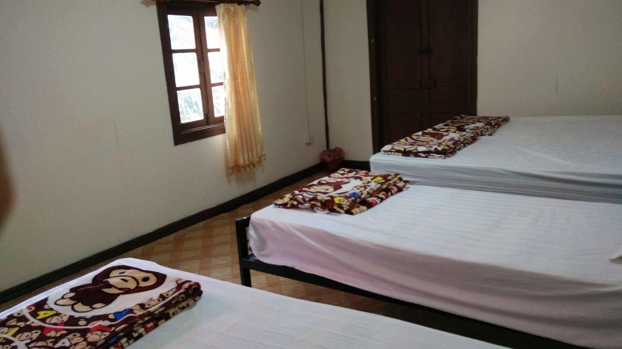 Orange Backpacker Hostel Vientiane Exteriör bild