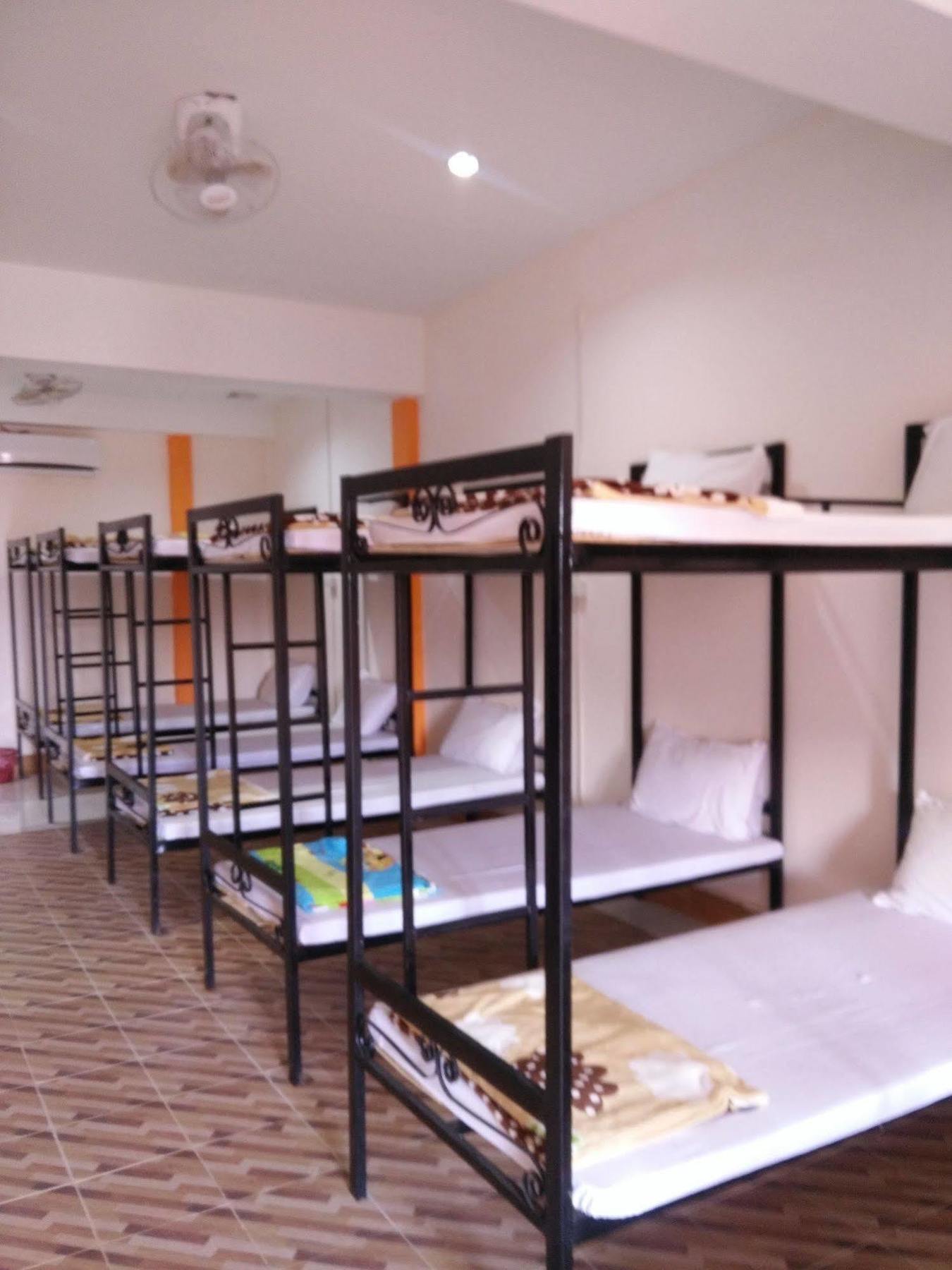 Orange Backpacker Hostel Vientiane Exteriör bild