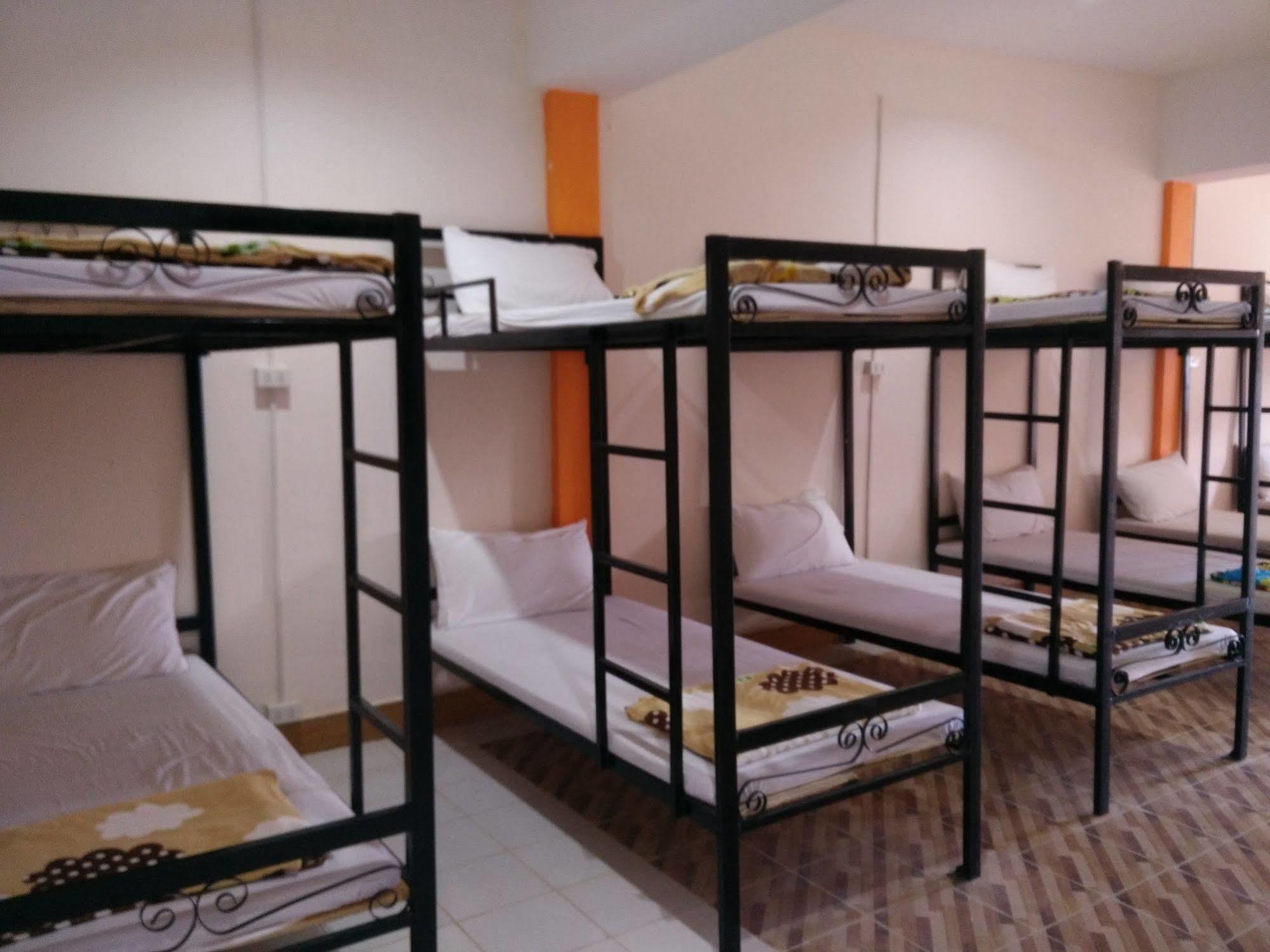 Orange Backpacker Hostel Vientiane Exteriör bild