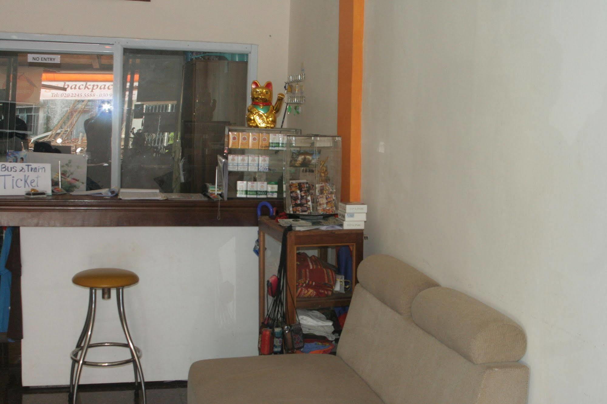 Orange Backpacker Hostel Vientiane Exteriör bild